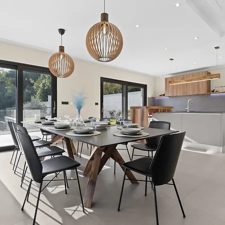 Casa Calme Luxury Surounded With Nature Including Evcharging Station Abbázia