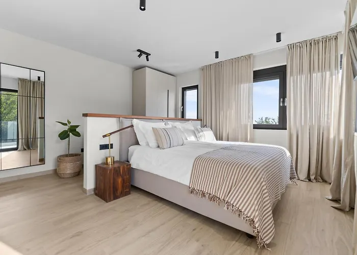 Casa Calme Luxury Surounded With Nature Including Evcharging Station Villa