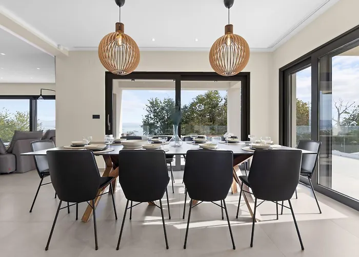 Casa Calme Luxury Surounded With Nature Including Evcharging Station Villa *